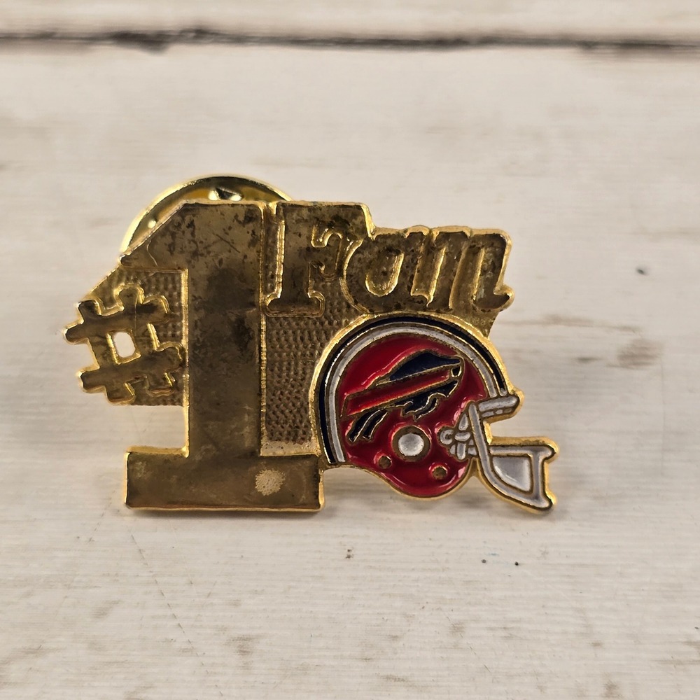 Vintage Buffalo Bills NFL #1 Fan Pin 1987 Travis Gold Tone Helmet Enamel Logo